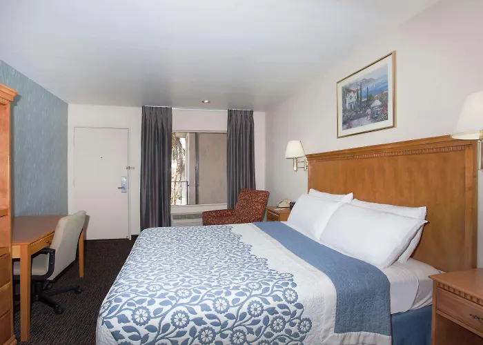 Days Inn By Wyndham Anaheim Near The Park